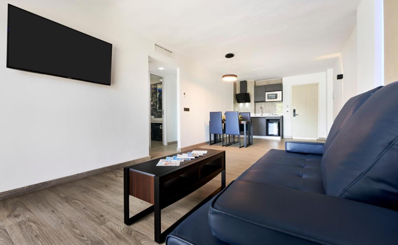 แบลลู คลับ Aparthotel Port de Alcudia  ภายนอก รูปภาพ