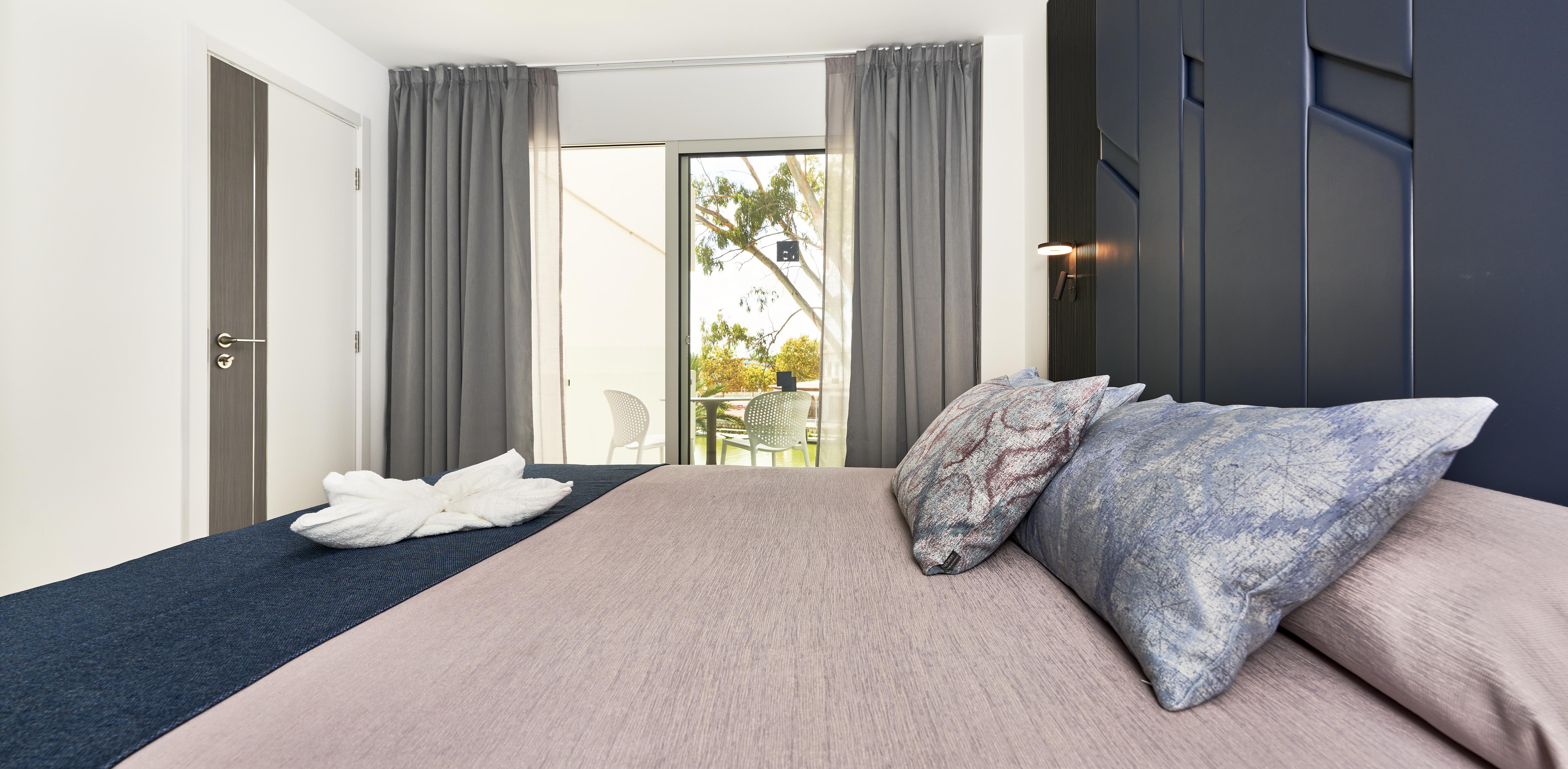 แบลลู คลับ Aparthotel Port de Alcudia  ภายนอก รูปภาพ