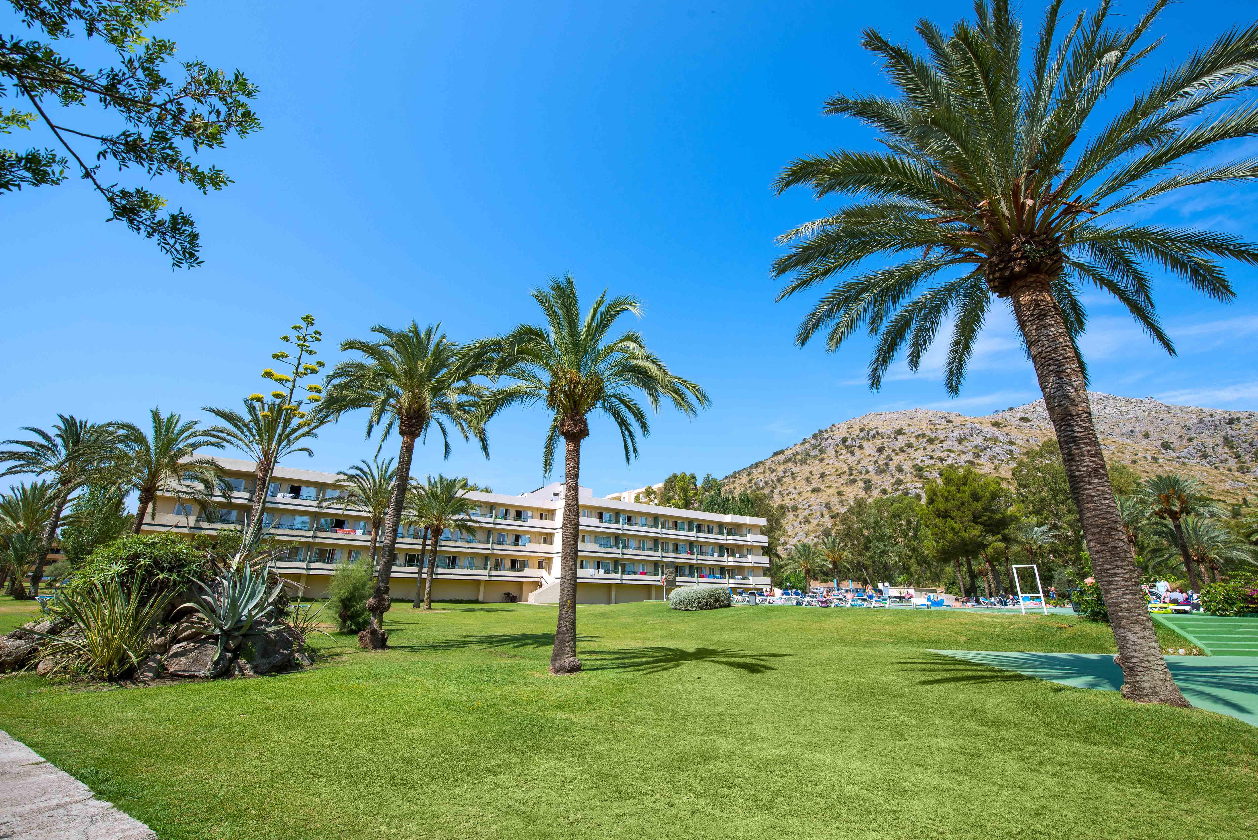 แบลลู คลับ Aparthotel Port de Alcudia  ภายนอก รูปภาพ