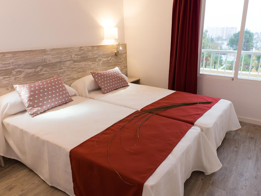 แบลลู คลับ Aparthotel Port de Alcudia  ภายนอก รูปภาพ